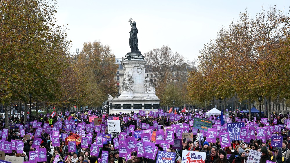 France women protest1.jpg